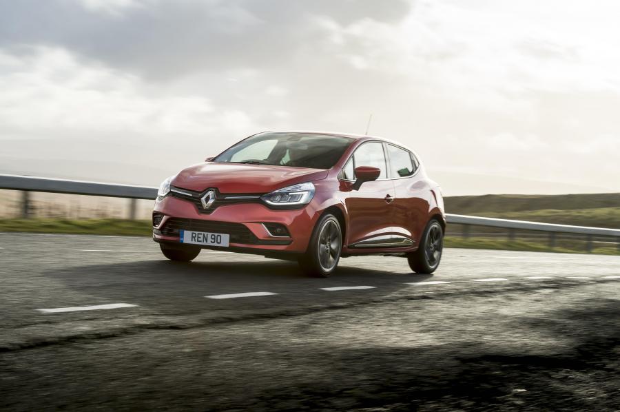 Renault Clio 2016 года  (UK) (фото 24 из 31)